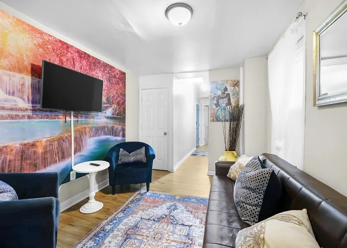 Urban 3Br Oasis Near Temple