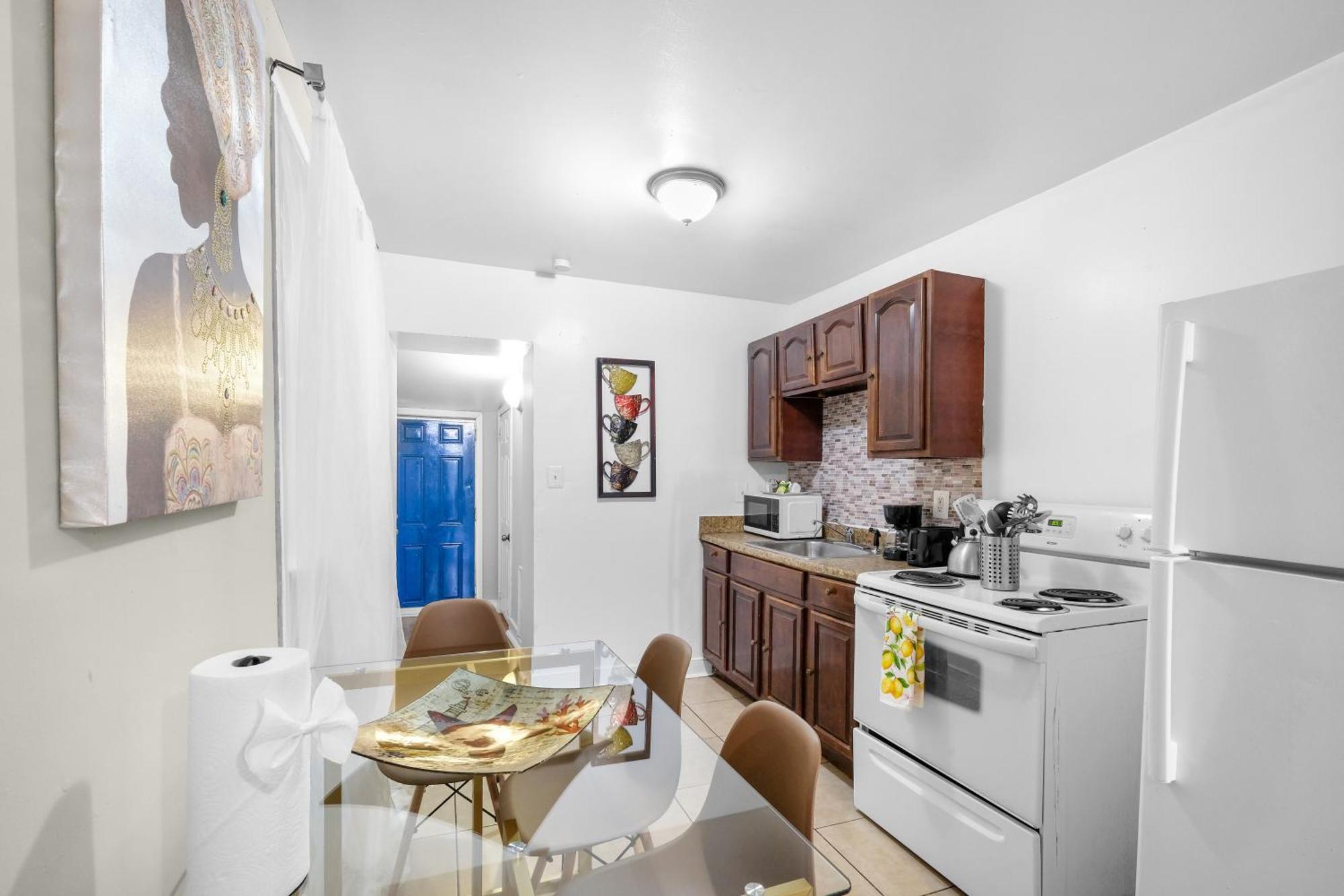 Urban 3br Oasis Near Temple *