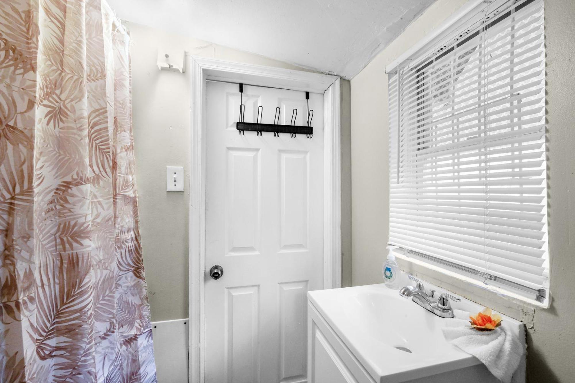 Urban 3br Oasis Near Temple Apartment Philadelphia